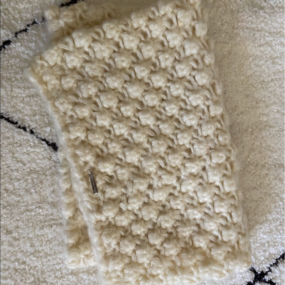 Michael Kor’s knit wool cowl